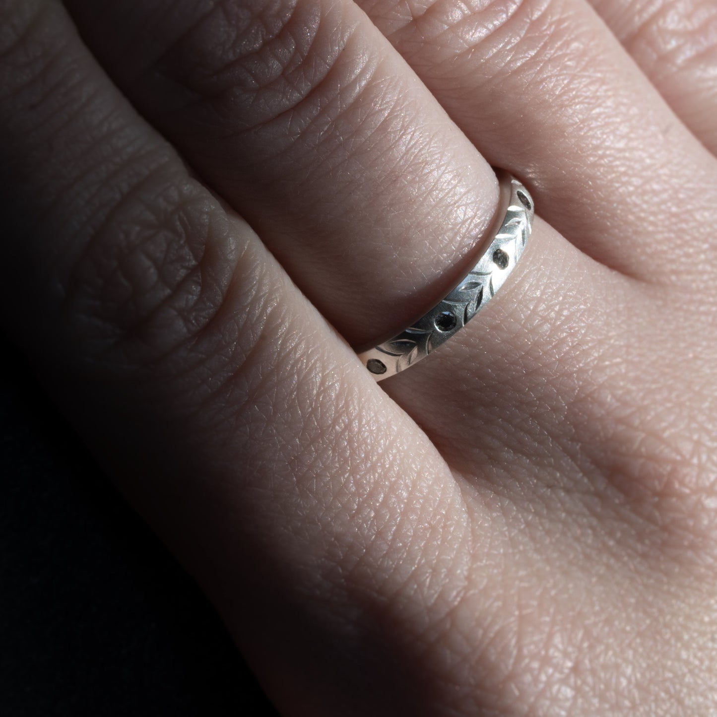 Precious Laurel Leaf ring