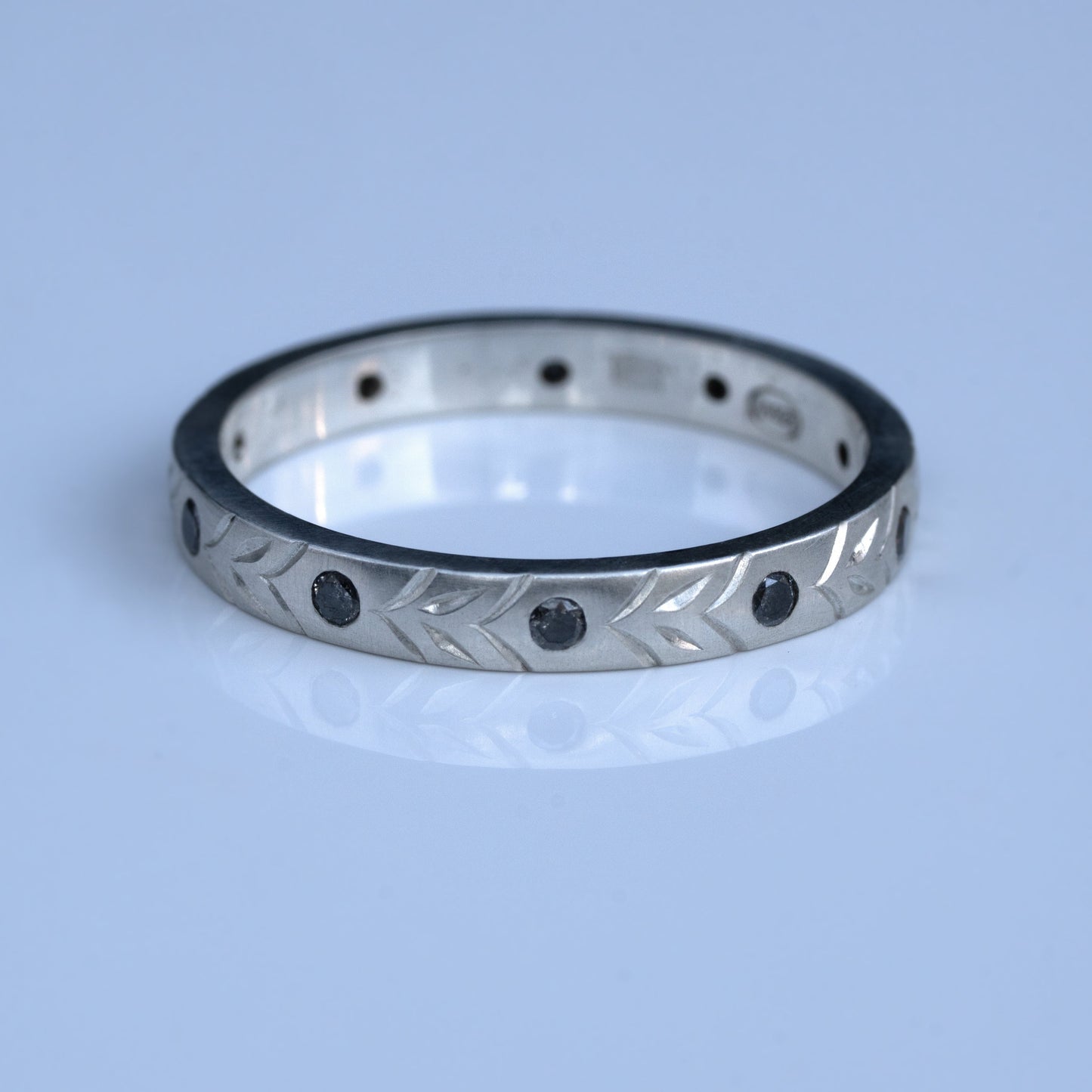 Precious Laurel Leaf ring