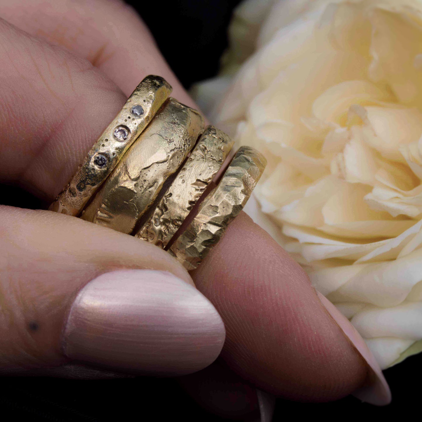 Customize your wedding rings