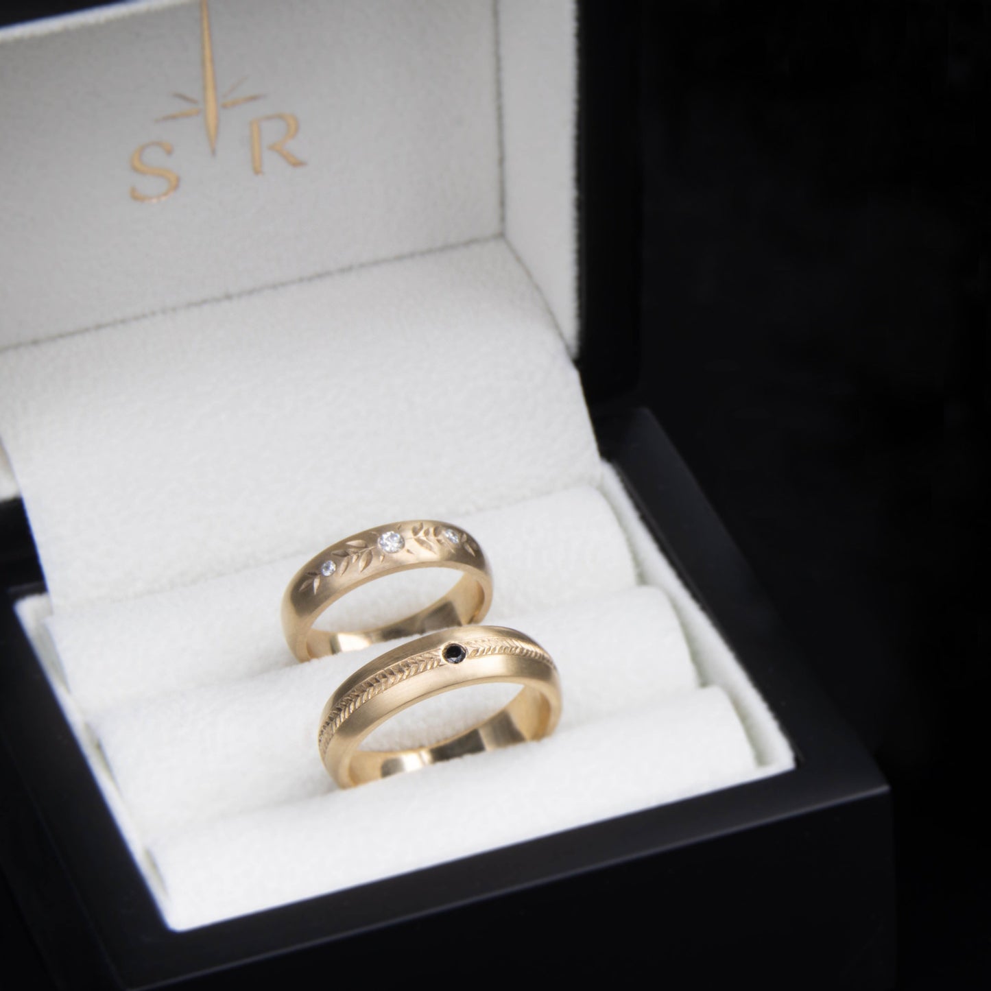 Customize your wedding rings